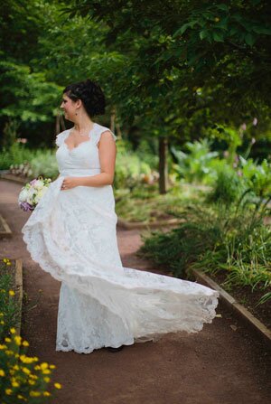 Secret_Garden_Wedding_by_Lime_Green_Photography.09