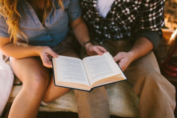 Glamping_Anniversary_Shoot_by_Taylor_Rhoades_Photography.01 Glamping Shoot