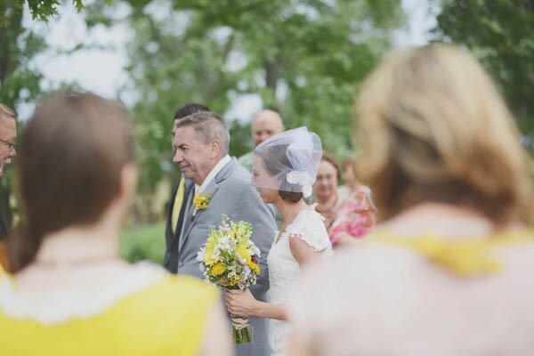Iowa_Barn_Wedding_by_Hannah_White_Photography.12 Iowa Barn Wedding