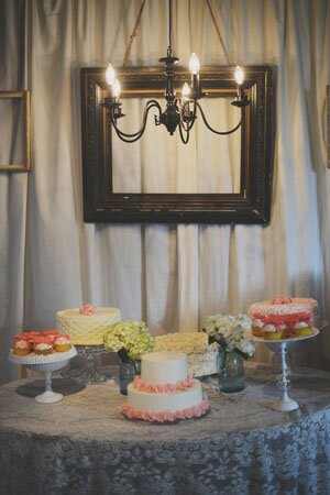 Iowa_Barn_Wedding_by_Hannah_White_Photography.25 Iowa Barn Wedding