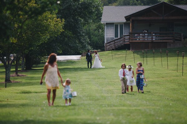 Lauren_UiJin's _Laid-Back_Lake_Wedding_by_JameyKay_Young_Photography.06 Tennessee Lake Wedding