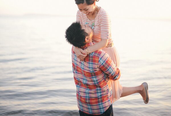 Sweet_Stylish_Vancouver_Engagement_Session_by_Erica_Rose_Photography.16