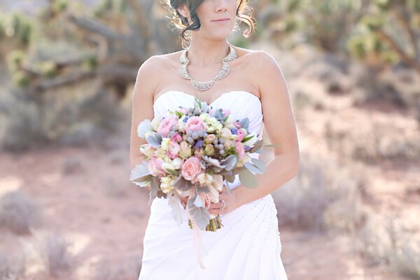 Romantic_Desert_Wedding_Inspiration_by_J_Anne_Photography.01
