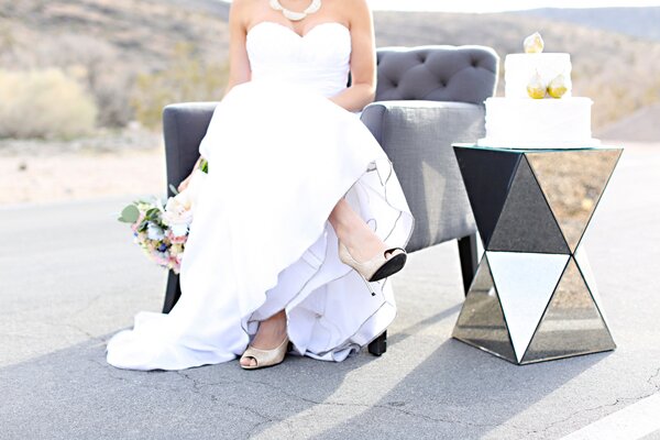 Romantic_Desert_Wedding_Inspiration_by_J_Anne_Photography.05