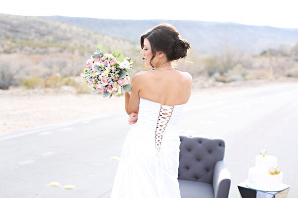 Romantic_Desert_Wedding_Inspiration_by_J_Anne_Photography.08