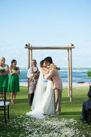 Handmade_Hawaiian_Wedding_by_Rachel_Robertson_Photography.21