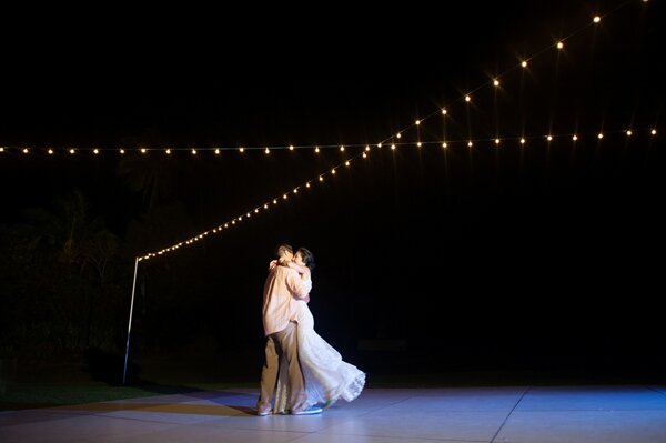 Handmade_Hawaiian_Wedding_by_Rachel_Robertson_Photography.34