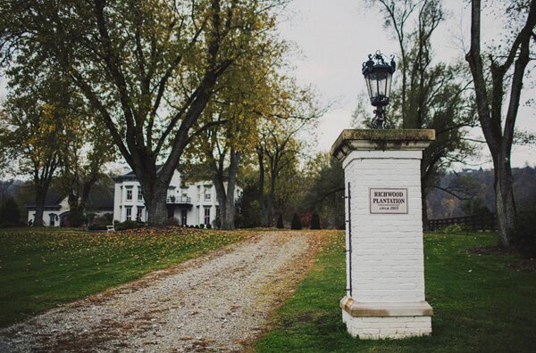 Rustic_Kentucky_Plantation_Wedding_by_Ariel_Renae_Photography.02
