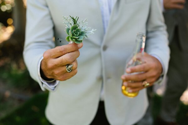 Romantic_Modern_Nut_Farm_Wedding_by_Studio_7_Photography.04